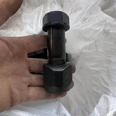 Screws, chains, drive teeth, and screws for the tracks of excavators and bulldozers